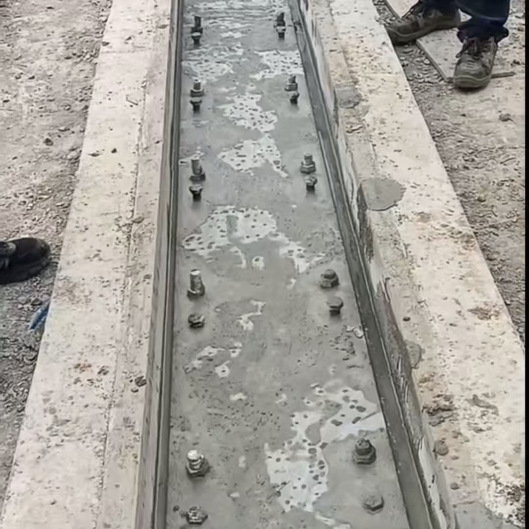 浮梁港口码头起重机龙门吊重型机械设备稳固用早强快凝轨道胶泥